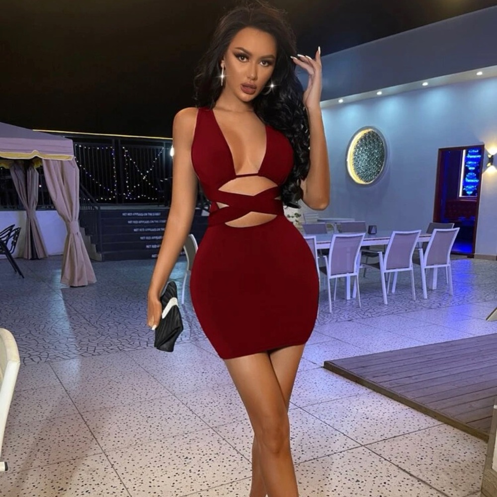 Burgundy Criss Cross Bodycon Dress